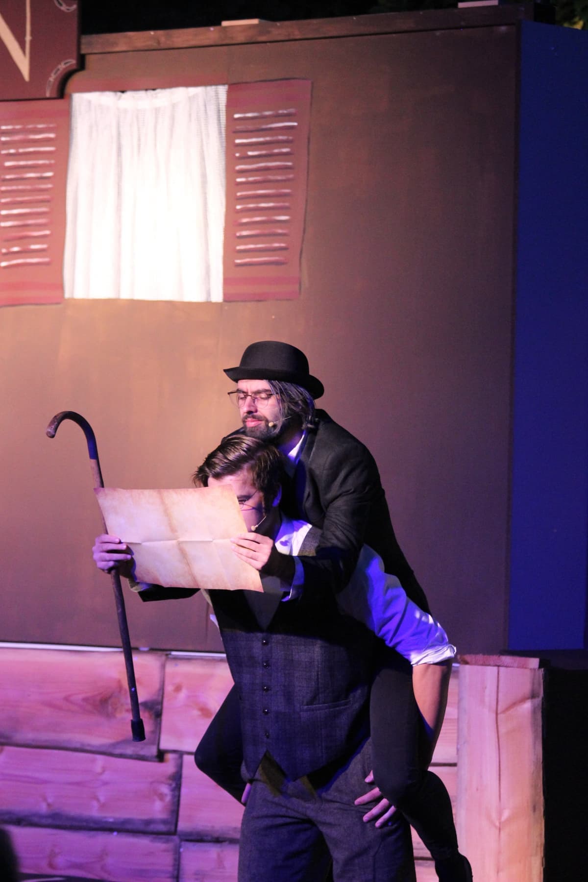 Ben (Leon Rörig) und Frank (Louis Noe) sind dem Schatz in der Mine auf der Spur.