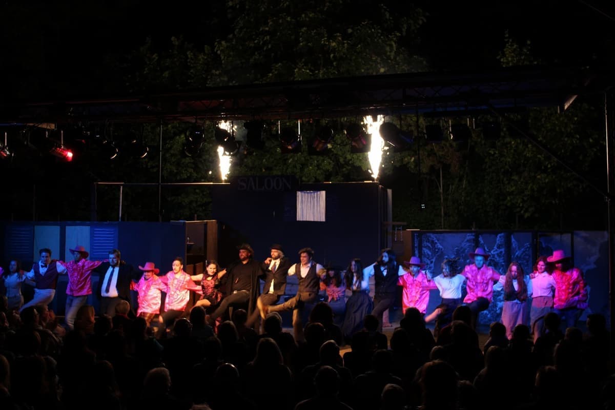 Ein kleines Feuerwerk zum Finale