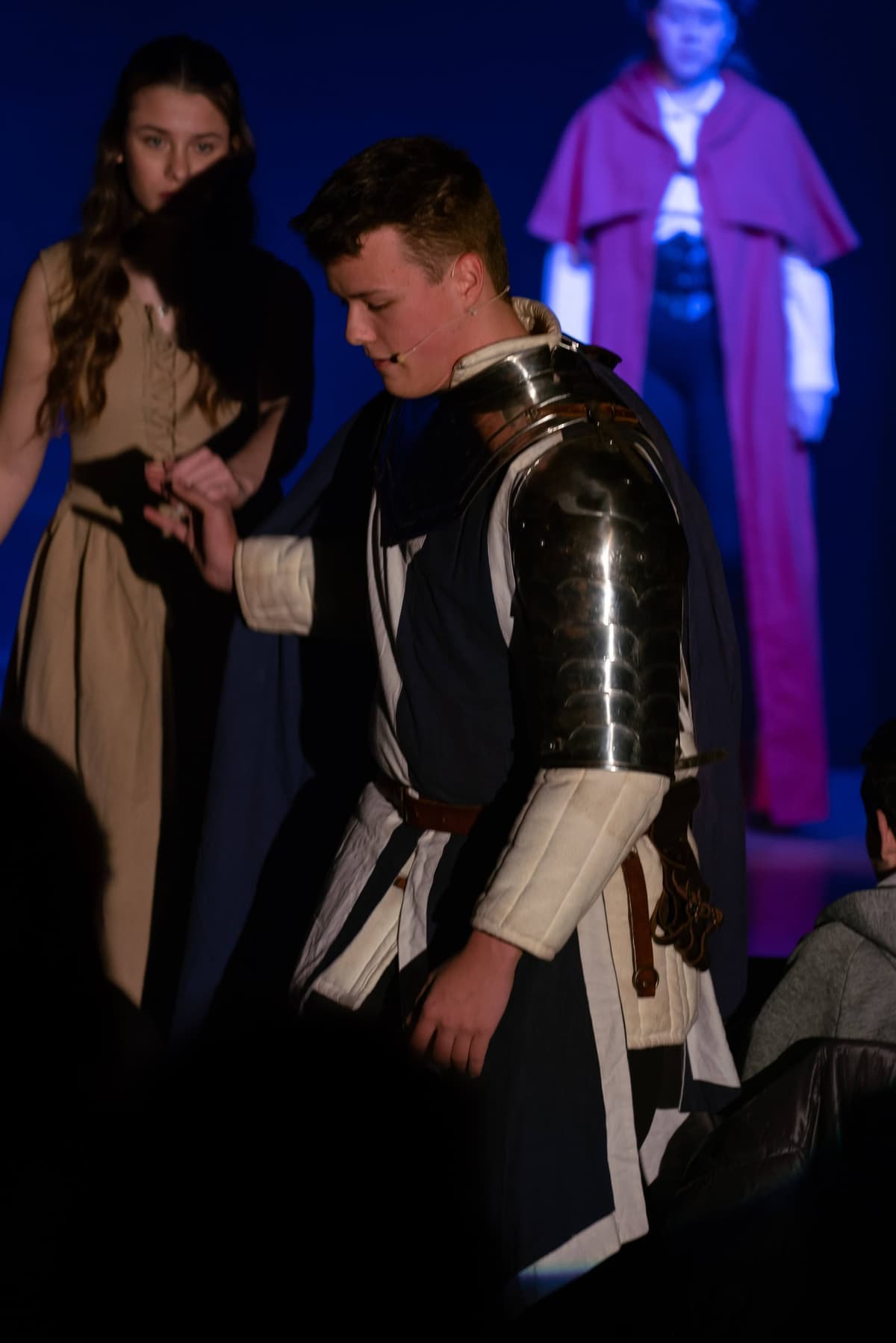 “Der Ritter und Emma brennen gemeinsam durch…”