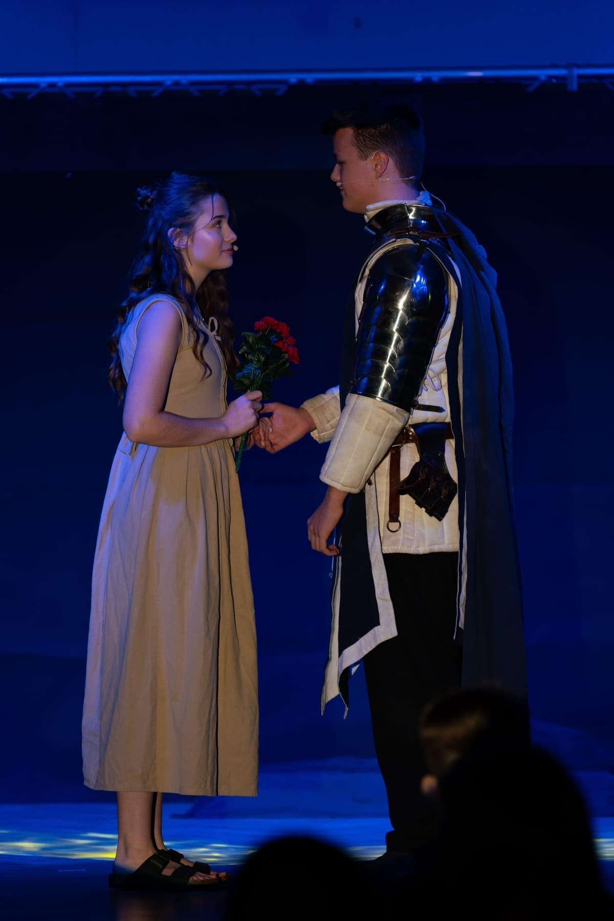 “... und heiraten auf seiner Burg.”